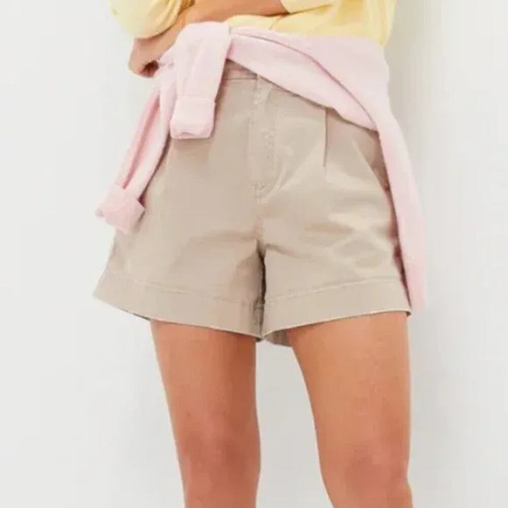Tuckernuck Wells Shorts Size 8 Beige Pleated Chino Twill Casual High Waist